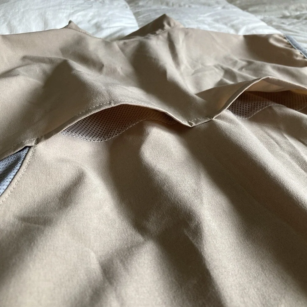 The North Face Lightweight Full Zip Vest Mens S Dune Beige Tan Vented Travel EUC